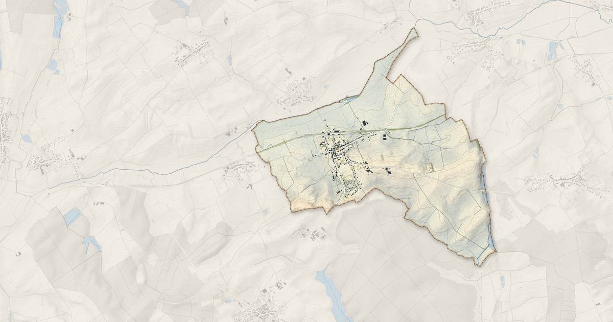 Portrait cartographique de Insming : relief, eau, forêts, bâti et voies, calculés à partir des données de l'IGN