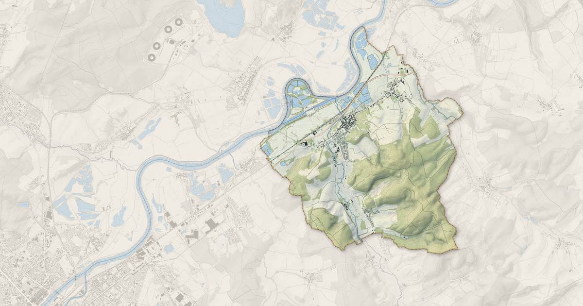 Portrait cartographique de Kœnigsmacker : relief, eau, forêts, bâti et voies, calculés à partir des données de l'IGN