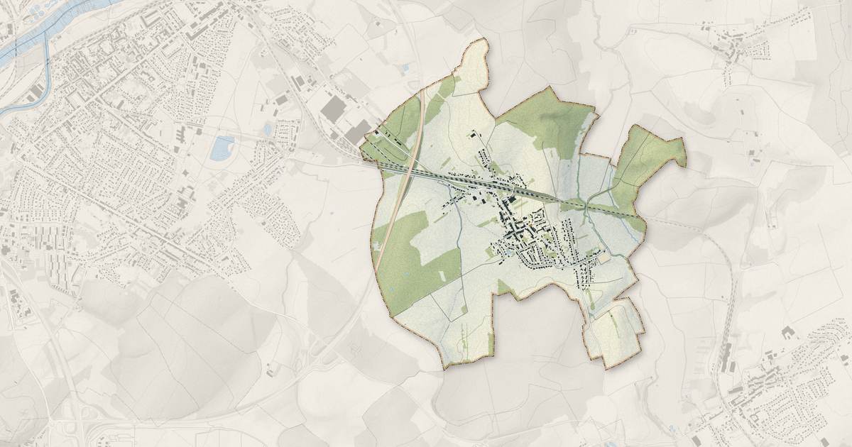 Portrait cartographique de Kuntzig : relief, eau, forêts, bâti et voies, calculés à partir des données de l'IGN