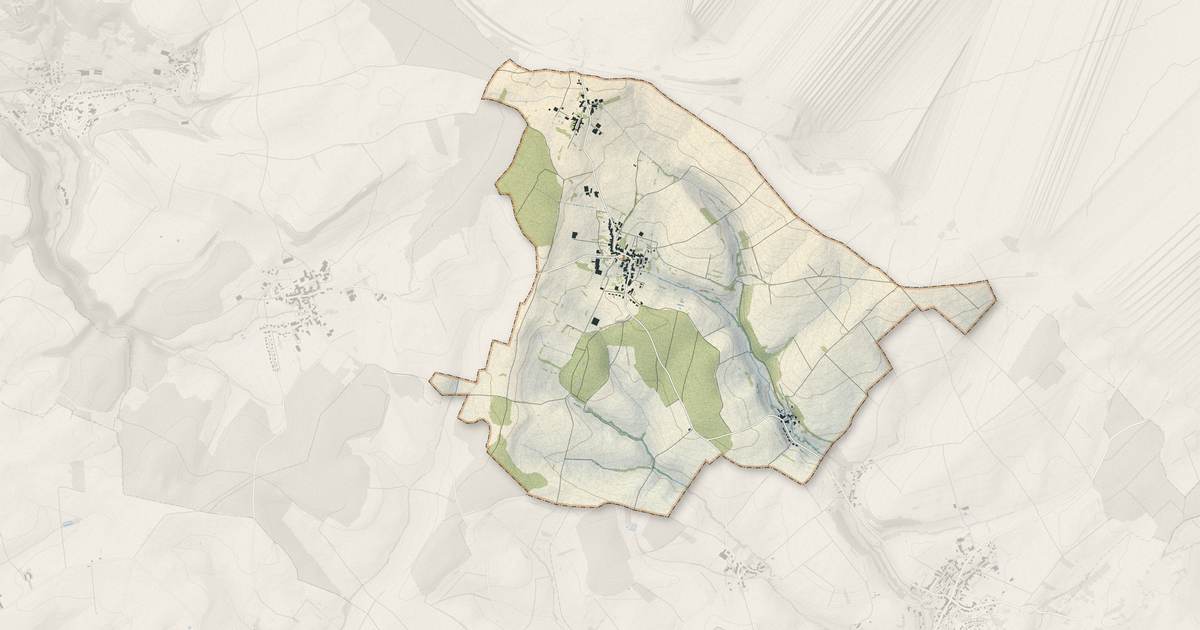 Portrait cartographique de Launstroff : relief, eau, forêts, bâti et voies, calculés à partir des données de l'IGN