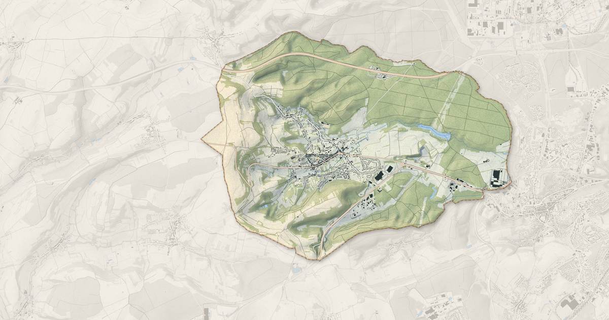 Portrait cartographique de Longeville-lès-Saint-Avold : relief, eau, forêts, bâti et voies, calculés à partir des données de l'IGN