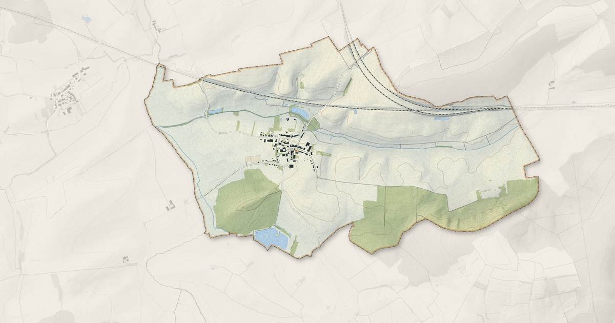 Portrait cartographique de Lucy : relief, eau, forêts, bâti et voies, calculés à partir des données de l'IGN