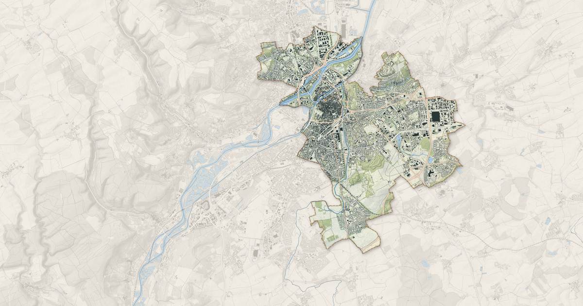 Portrait cartographique de Metz : relief, eau, forêts, bâti et voies, calculés à partir des données de l'IGN