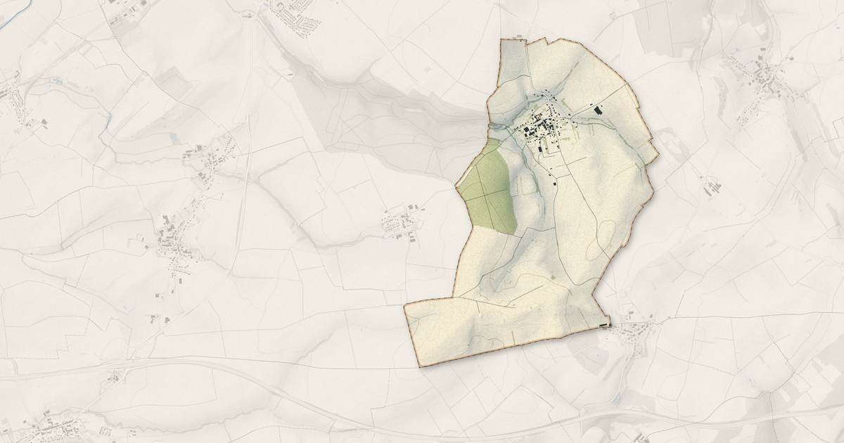Portrait cartographique de Momerstroff : relief, eau, forêts, bâti et voies, calculés à partir des données de l'IGN
