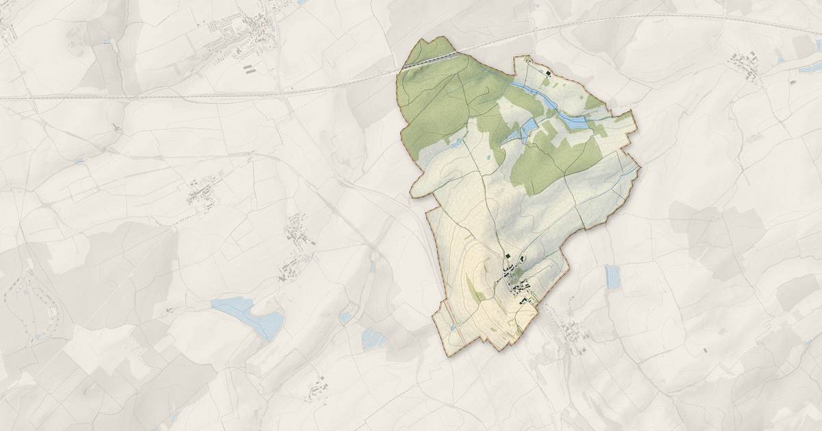 Portrait cartographique de Moncheux : relief, eau, forêts, bâti et voies, calculés à partir des données de l'IGN