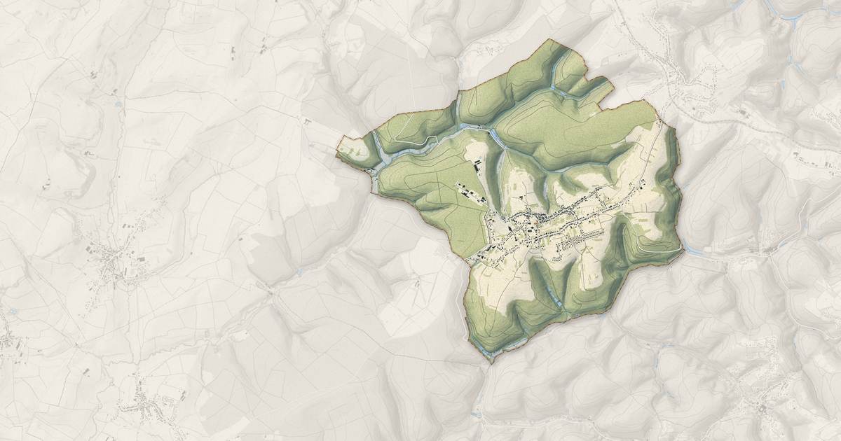Portrait cartographique de Montbronn : relief, eau, forêts, bâti et voies, calculés à partir des données de l'IGN