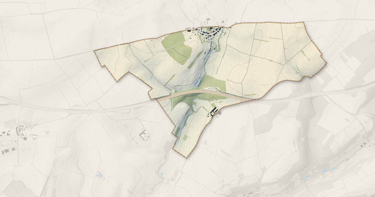 Portrait cartographique de Narbéfontaine : relief, eau, forêts, bâti et voies, calculés à partir des données de l'IGN
