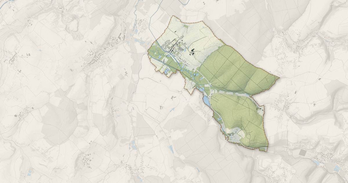 Portrait cartographique de Nitting : relief, eau, forêts, bâti et voies, calculés à partir des données de l'IGN