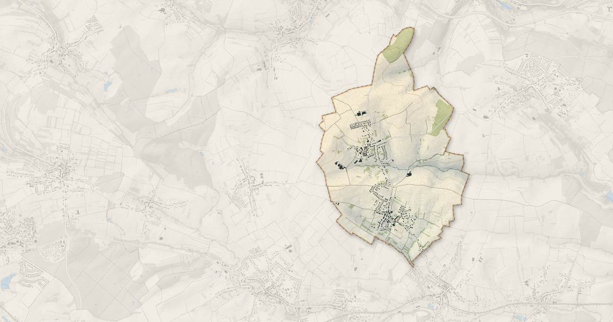 Portrait cartographique de Nousseviller-Saint-Nabor : relief, eau, forêts, bâti et voies, calculés à partir des données de l'IGN