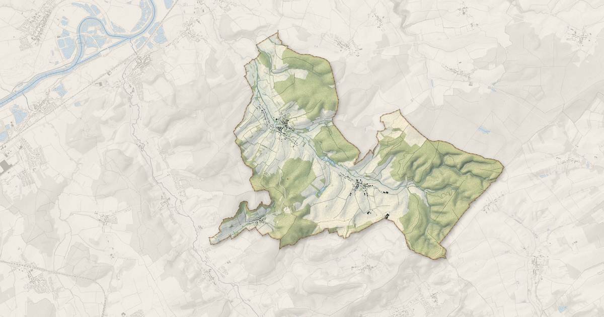 Portrait cartographique de Oudrenne : relief, eau, forêts, bâti et voies, calculés à partir des données de l'IGN