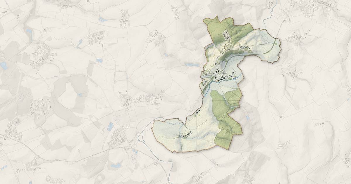 Portrait cartographique de Pange : relief, eau, forêts, bâti et voies, calculés à partir des données de l'IGN