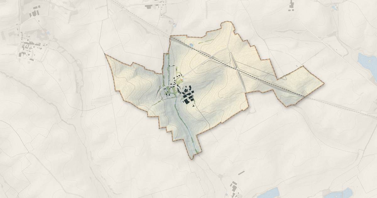 Portrait cartographique de Pévange : relief, eau, forêts, bâti et voies, calculés à partir des données de l'IGN