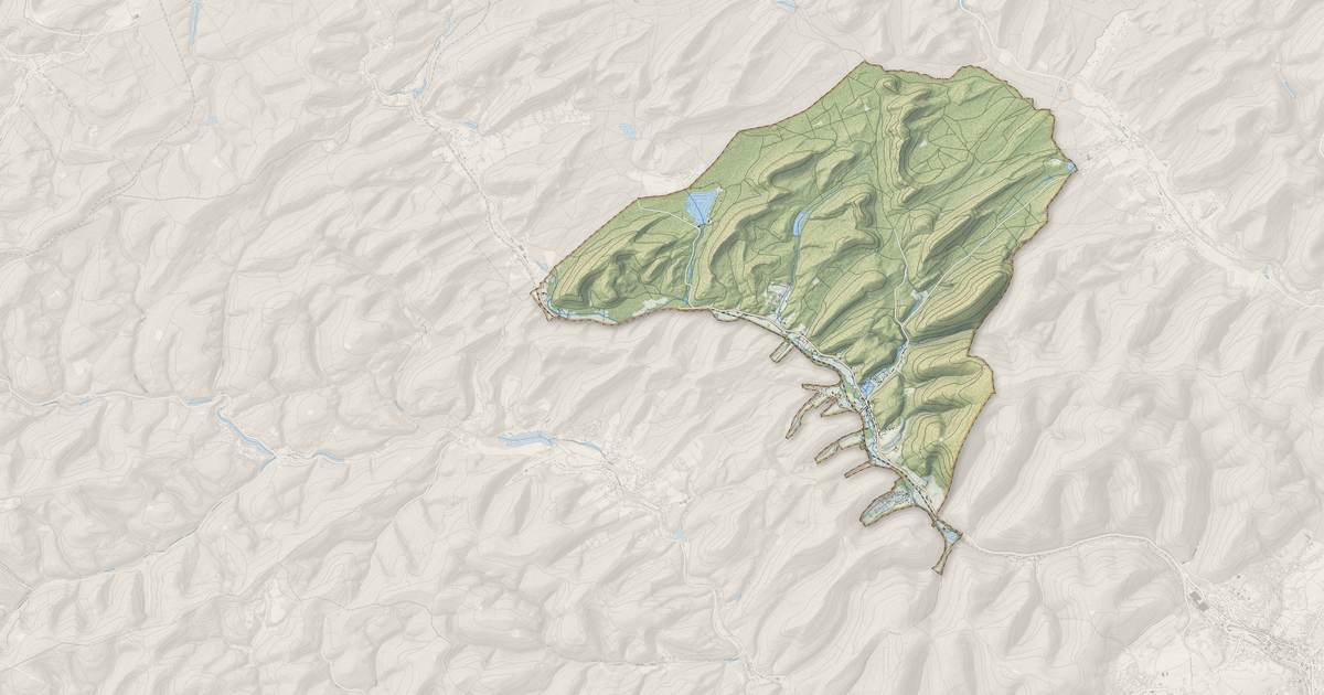 Portrait cartographique de Philippsbourg : relief, eau, forêts, bâti et voies, calculés à partir des données de l'IGN