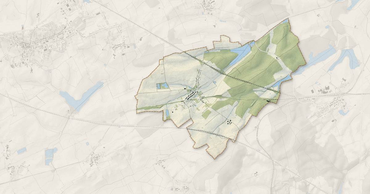 Portrait cartographique de Rodalbe : relief, eau, forêts, bâti et voies, calculés à partir des données de l'IGN