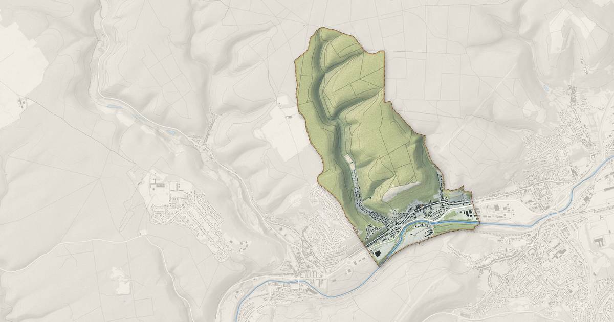 Portrait cartographique de Rosselange : relief, eau, forêts, bâti et voies, calculés à partir des données de l'IGN
