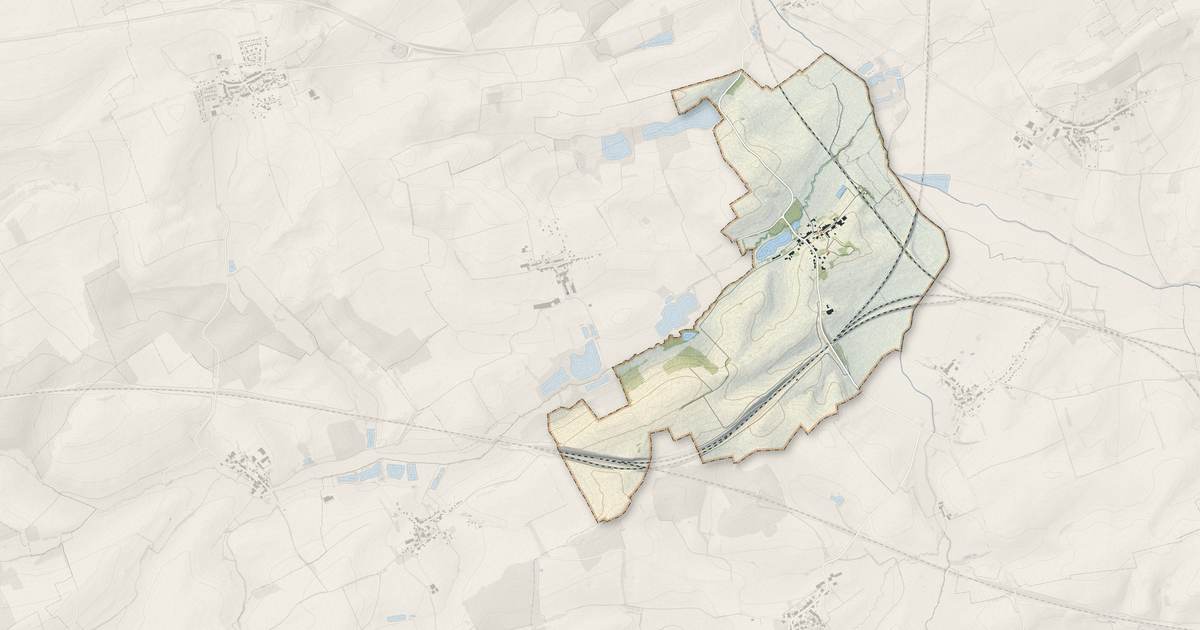 Portrait cartographique de Saint-Epvre : relief, eau, forêts, bâti et voies, calculés à partir des données de l'IGN