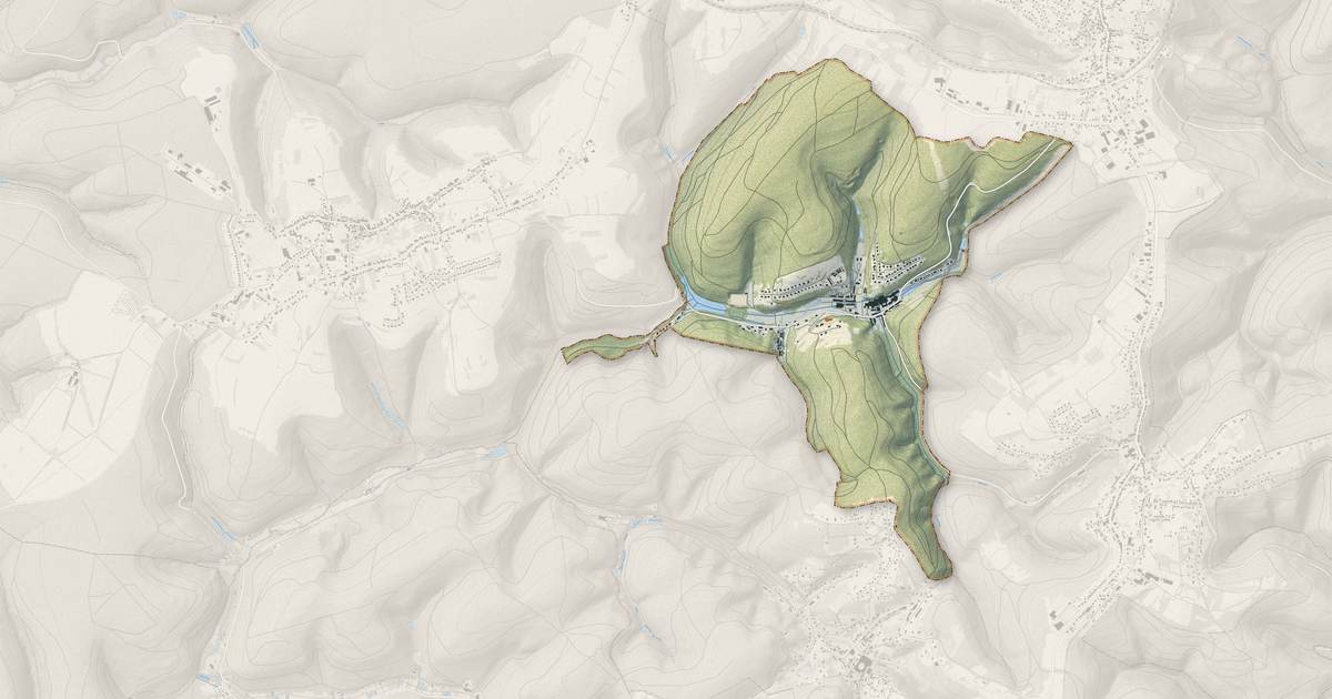 Portrait cartographique de Saint-Louis-lès-Bitche : relief, eau, forêts, bâti et voies, calculés à partir des données de l'IGN