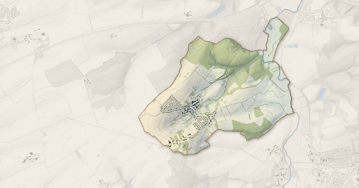 Portrait cartographique de Silly-sur-Nied : relief, eau, forêts, bâti et voies, calculés à partir des données de l'IGN