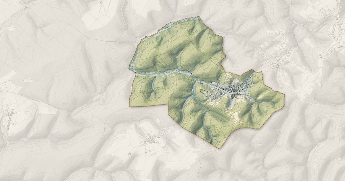 Portrait cartographique de Soucht : relief, eau, forêts, bâti et voies, calculés à partir des données de l'IGN