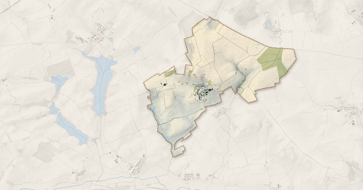 Portrait cartographique de Thicourt : relief, eau, forêts, bâti et voies, calculés à partir des données de l'IGN