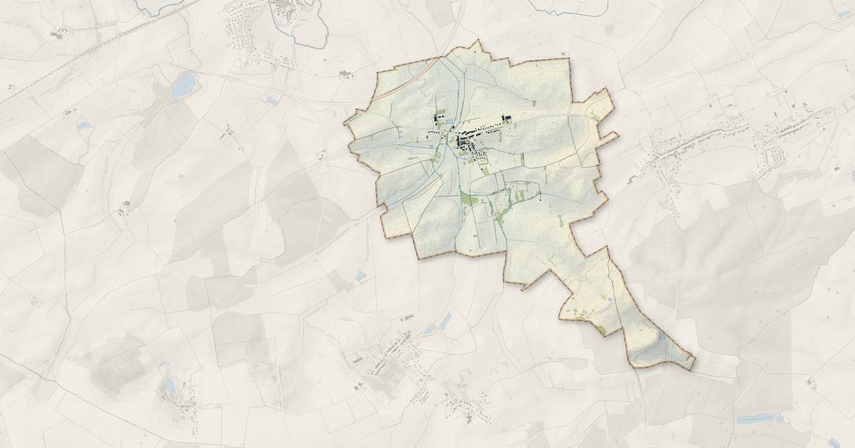 Portrait cartographique de Vahl-lès-Faulquemont : relief, eau, forêts, bâti et voies, calculés à partir des données de l'IGN