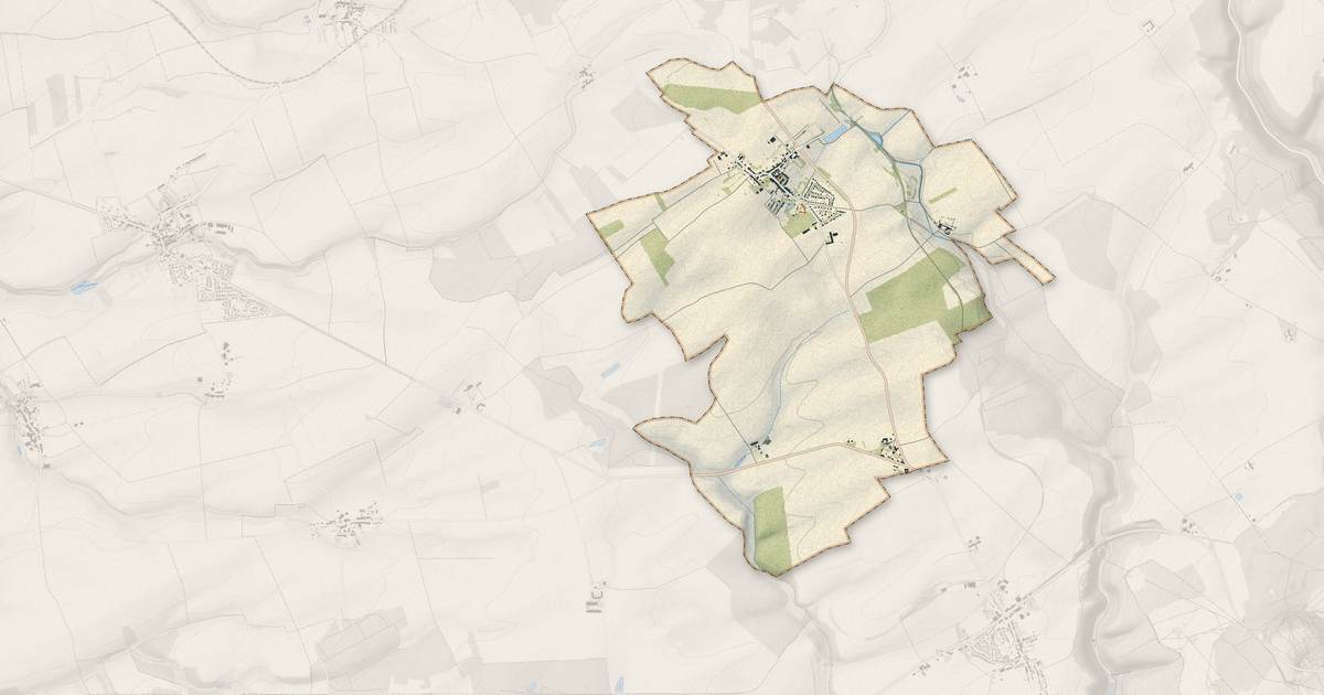 Portrait cartographique de Vernéville : relief, eau, forêts, bâti et voies, calculés à partir des données de l'IGN