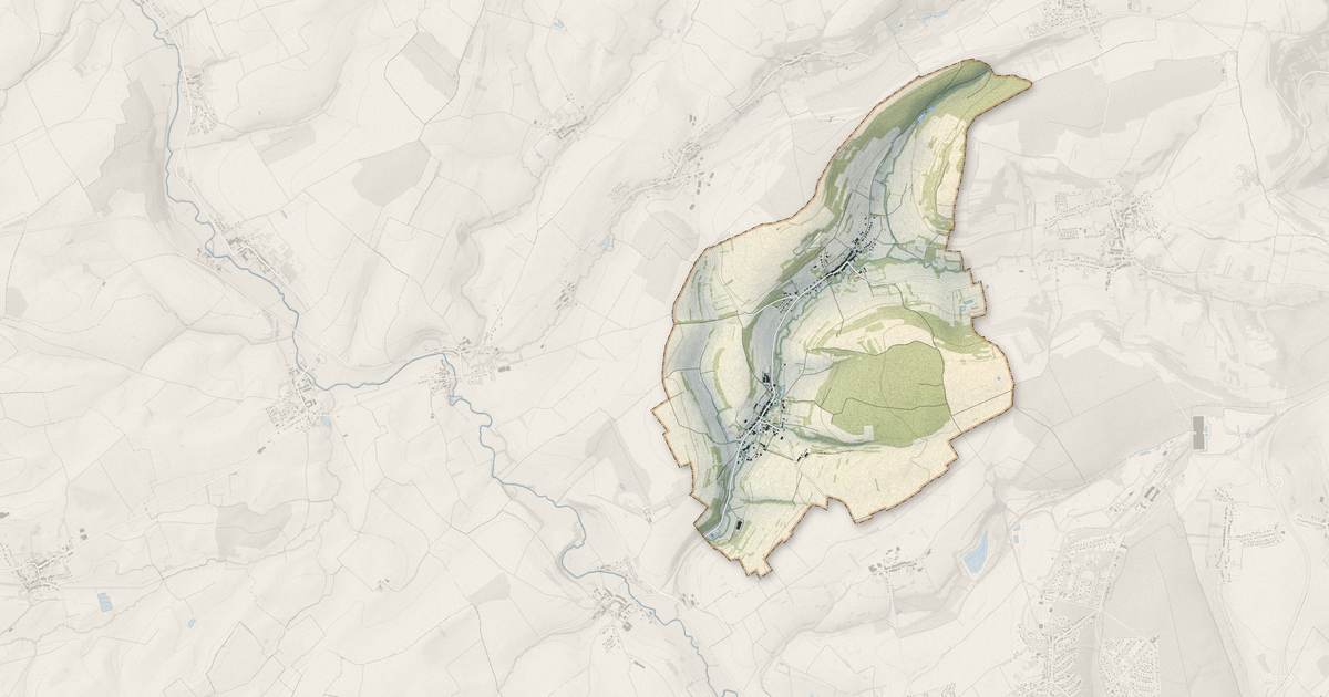 Portrait cartographique de Haute-Vigneulles : relief, eau, forêts, bâti et voies, calculés à partir des données de l'IGN