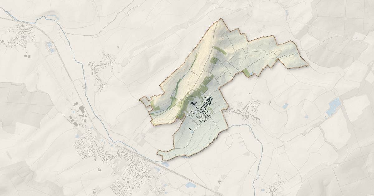 Portrait cartographique de Voimhaut : relief, eau, forêts, bâti et voies, calculés à partir des données de l'IGN