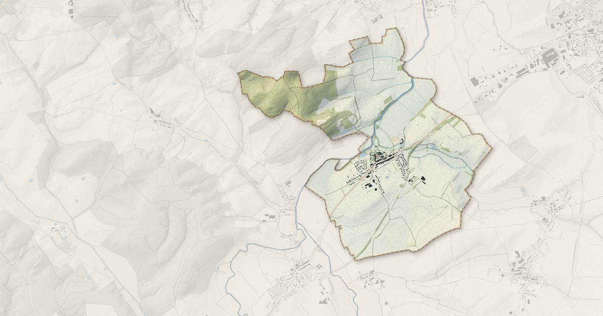 Portrait cartographique de Volmerange-lès-Boulay : relief, eau, forêts, bâti et voies, calculés à partir des données de l'IGN