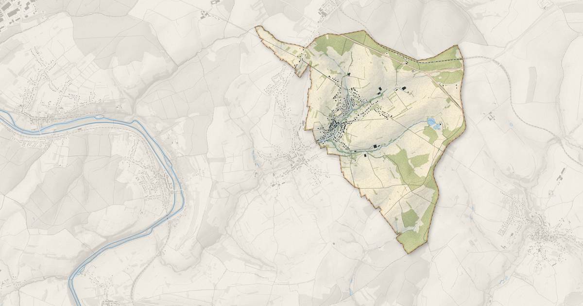Portrait cartographique de Wœlfling-lès-Sarreguemines : relief, eau, forêts, bâti et voies, calculés à partir des données de l'IGN
