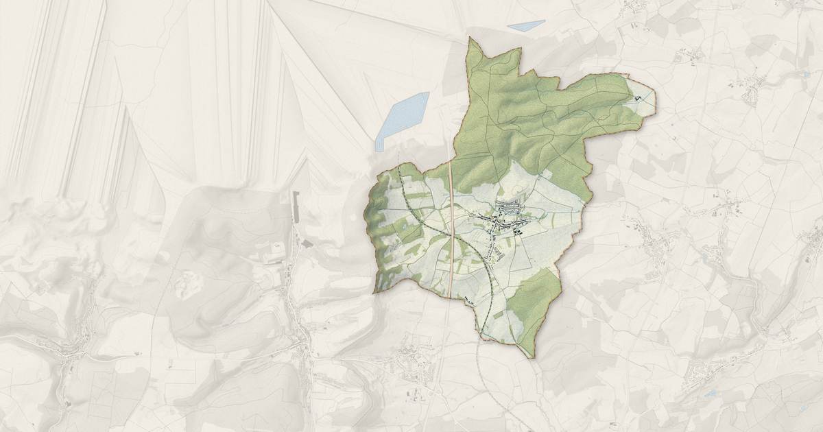 Portrait cartographique de Zoufftgen : relief, eau, forêts, bâti et voies, calculés à partir des données de l'IGN