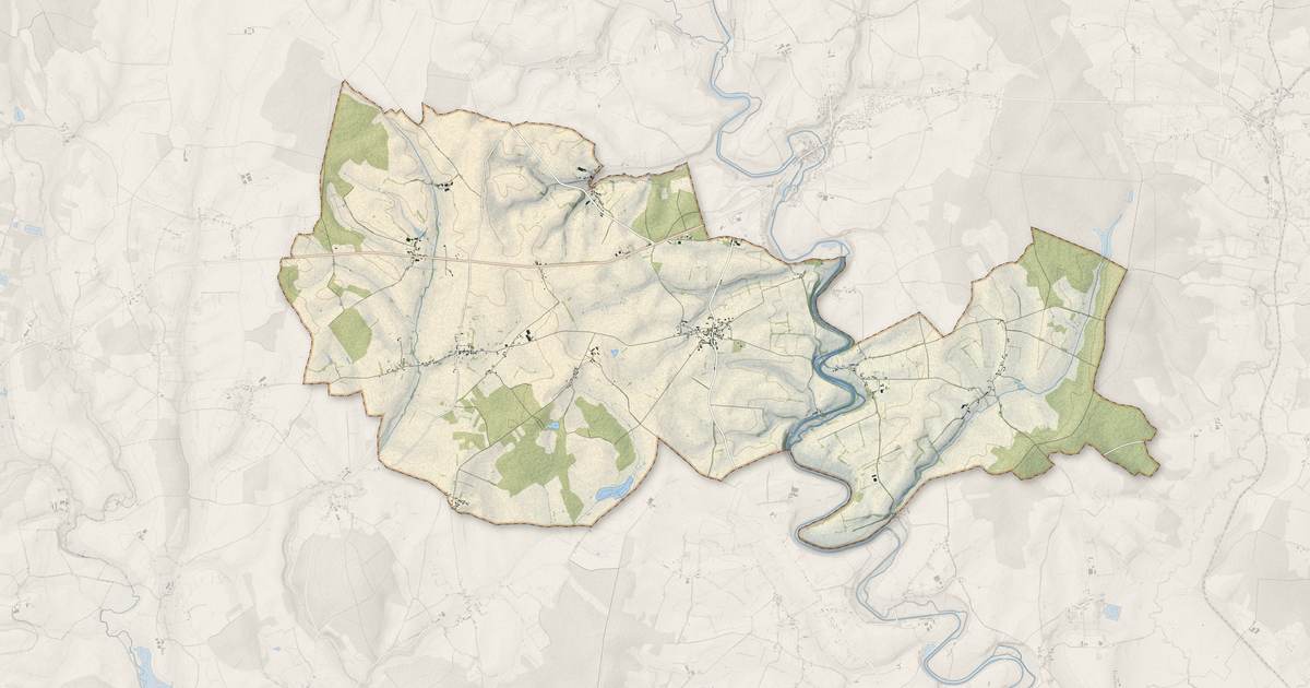Portrait cartographique de Alluy : relief, eau, forêts, bâti et voies, calculés à partir des données de l'IGN