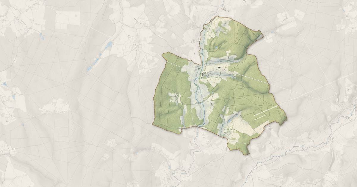 Portrait cartographique de Beaumont-la-Ferrière : relief, eau, forêts, bâti et voies, calculés à partir des données de l'IGN