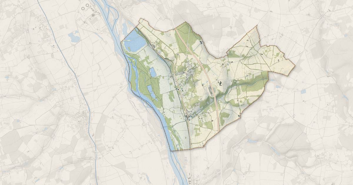 Portrait cartographique de La Celle-sur-Loire : relief, eau, forêts, bâti et voies, calculés à partir des données de l'IGN
