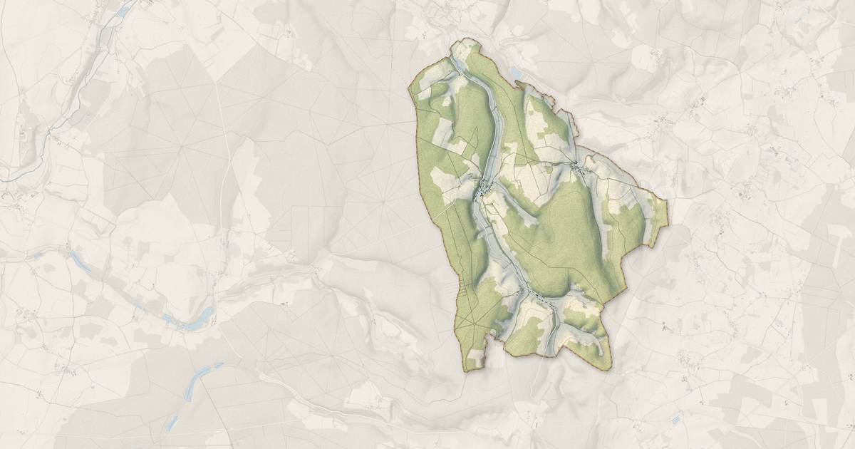 Portrait cartographique de Cessy-les-Bois : relief, eau, forêts, bâti et voies, calculés à partir des données de l'IGN