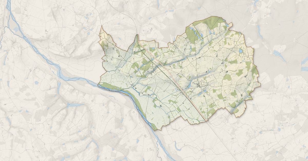 Portrait cartographique de Chantenay-Saint-Imbert : relief, eau, forêts, bâti et voies, calculés à partir des données de l'IGN