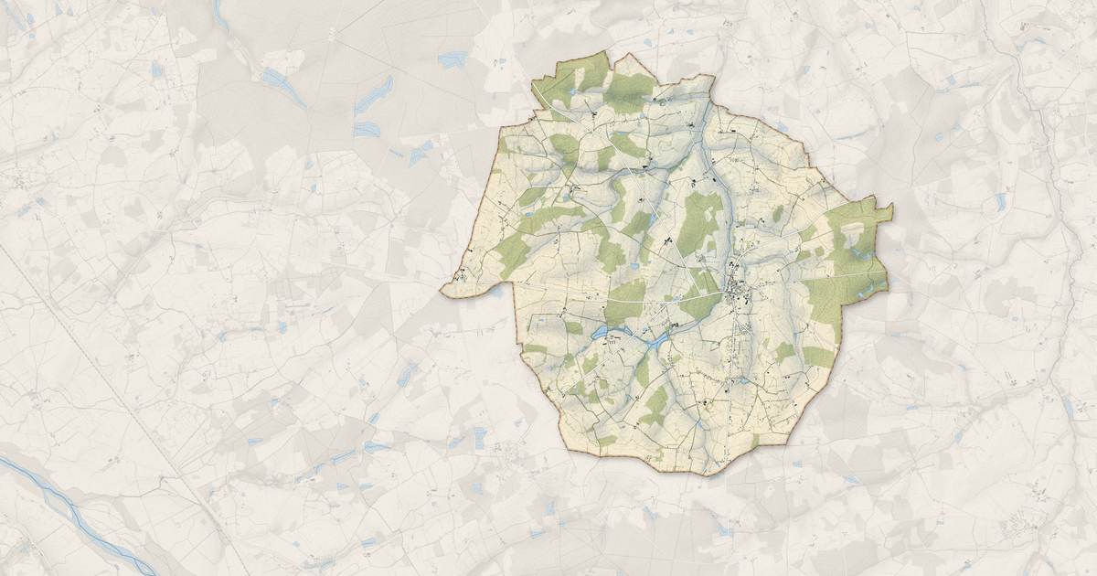 Portrait cartographique de Dornes : relief, eau, forêts, bâti et voies, calculés à partir des données de l'IGN