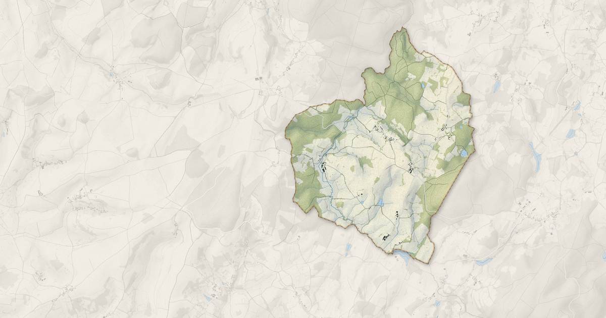 Portrait cartographique de Empury : relief, eau, forêts, bâti et voies, calculés à partir des données de l'IGN