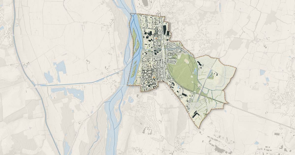 Portrait cartographique de Fourchambault : relief, eau, forêts, bâti et voies, calculés à partir des données de l'IGN