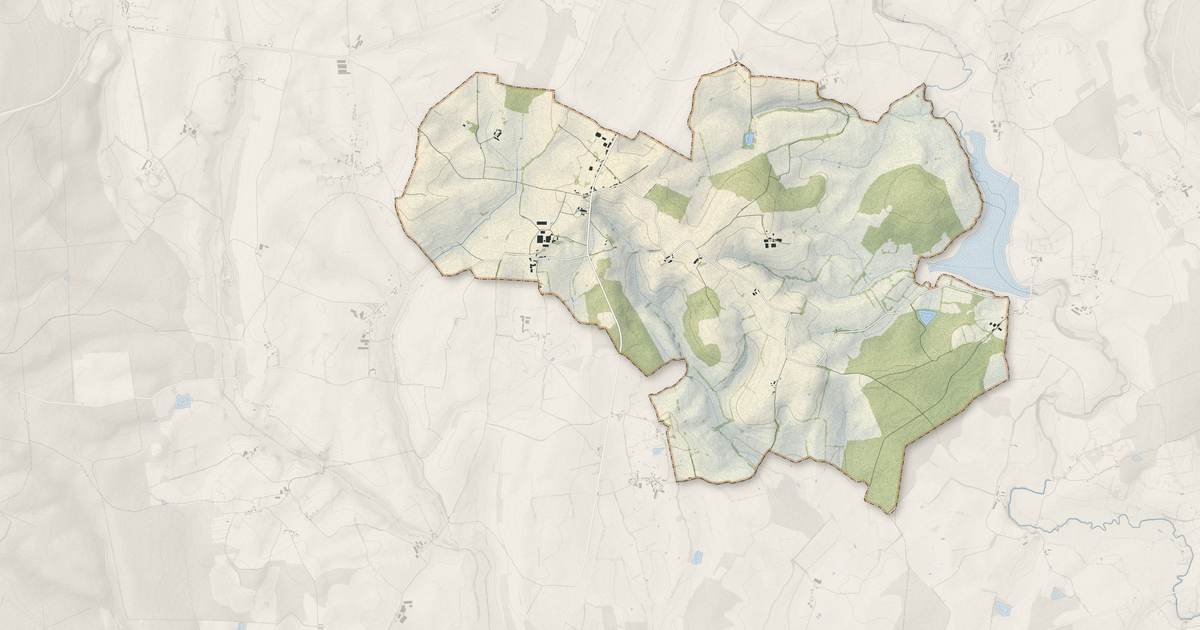Portrait cartographique de Frasnay-Reugny : relief, eau, forêts, bâti et voies, calculés à partir des données de l'IGN