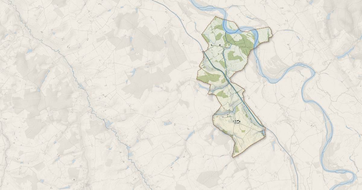 Portrait cartographique de Lamenay-sur-Loire : relief, eau, forêts, bâti et voies, calculés à partir des données de l'IGN