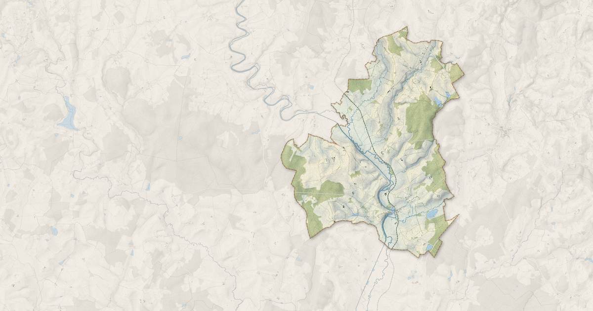 Portrait cartographique de Limanton : relief, eau, forêts, bâti et voies, calculés à partir des données de l'IGN