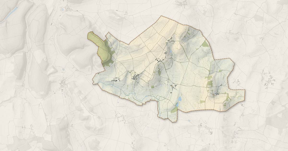 Portrait cartographique de Moraches : relief, eau, forêts, bâti et voies, calculés à partir des données de l'IGN