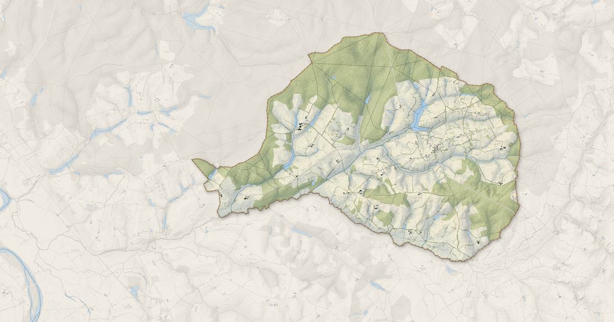 Portrait cartographique de La Nocle-Maulaix : relief, eau, forêts, bâti et voies, calculés à partir des données de l'IGN