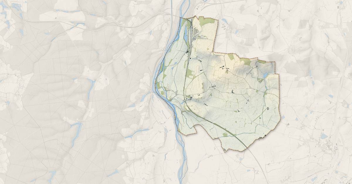 Portrait cartographique de Saincaize-Meauce : relief, eau, forêts, bâti et voies, calculés à partir des données de l'IGN