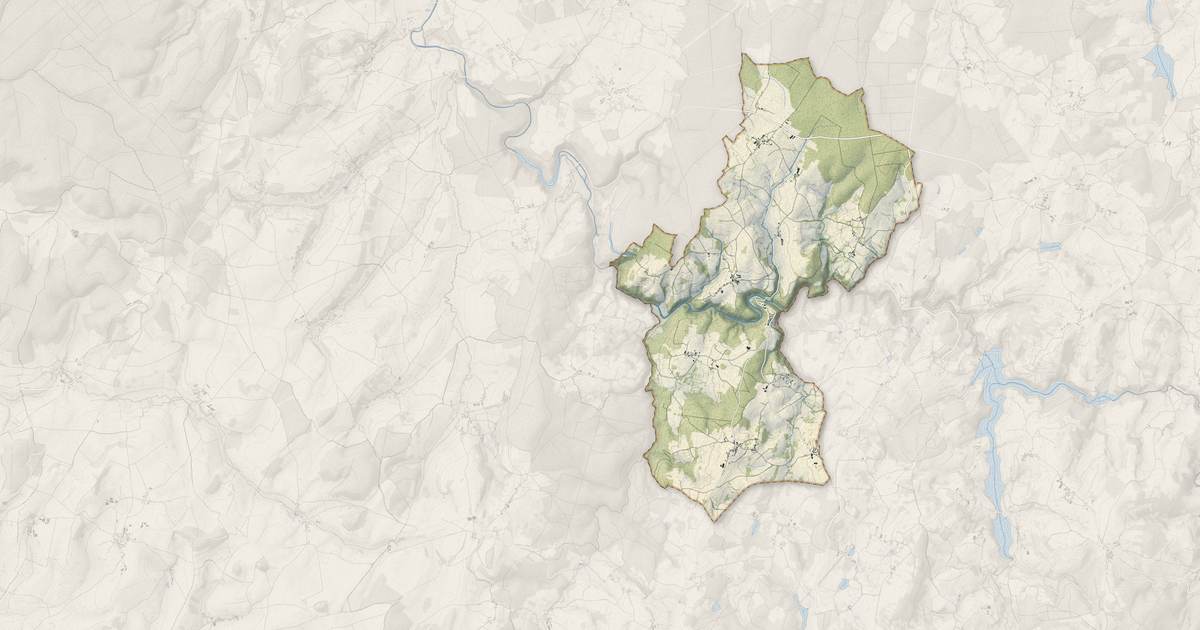 Portrait cartographique de Saint-André-en-Morvan : relief, eau, forêts, bâti et voies, calculés à partir des données de l'IGN