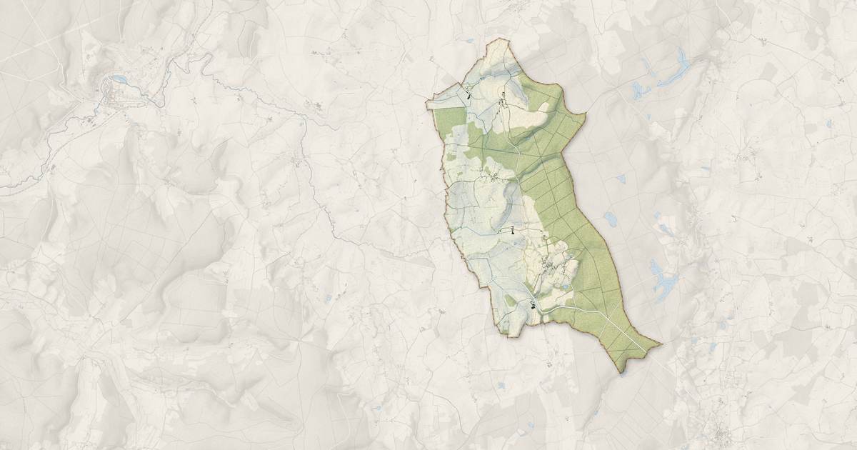 Portrait cartographique de Saint-Franchy : relief, eau, forêts, bâti et voies, calculés à partir des données de l'IGN