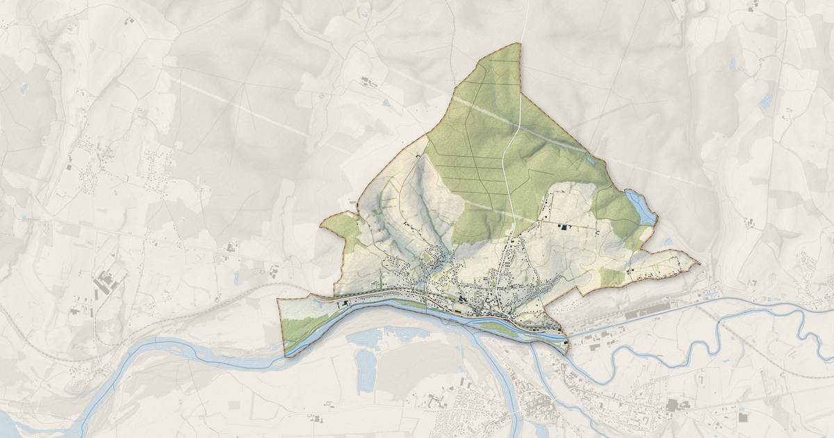 Portrait cartographique de Saint-Léger-des-Vignes : relief, eau, forêts, bâti et voies, calculés à partir des données de l'IGN