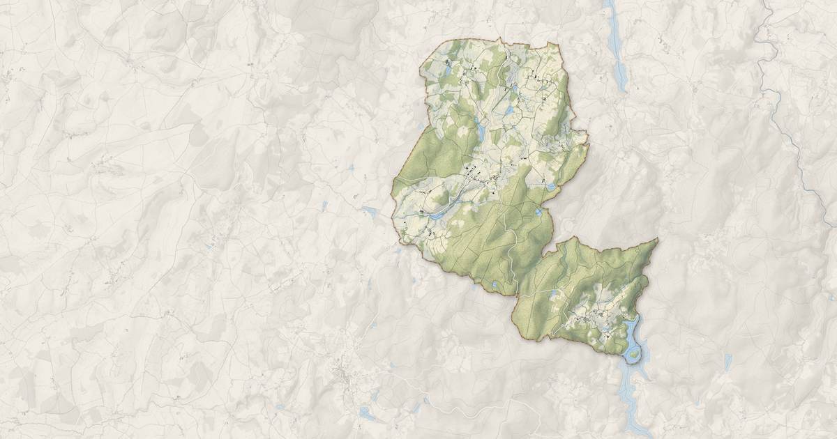 Portrait cartographique de Saint-Martin-du-Puy : relief, eau, forêts, bâti et voies, calculés à partir des données de l'IGN