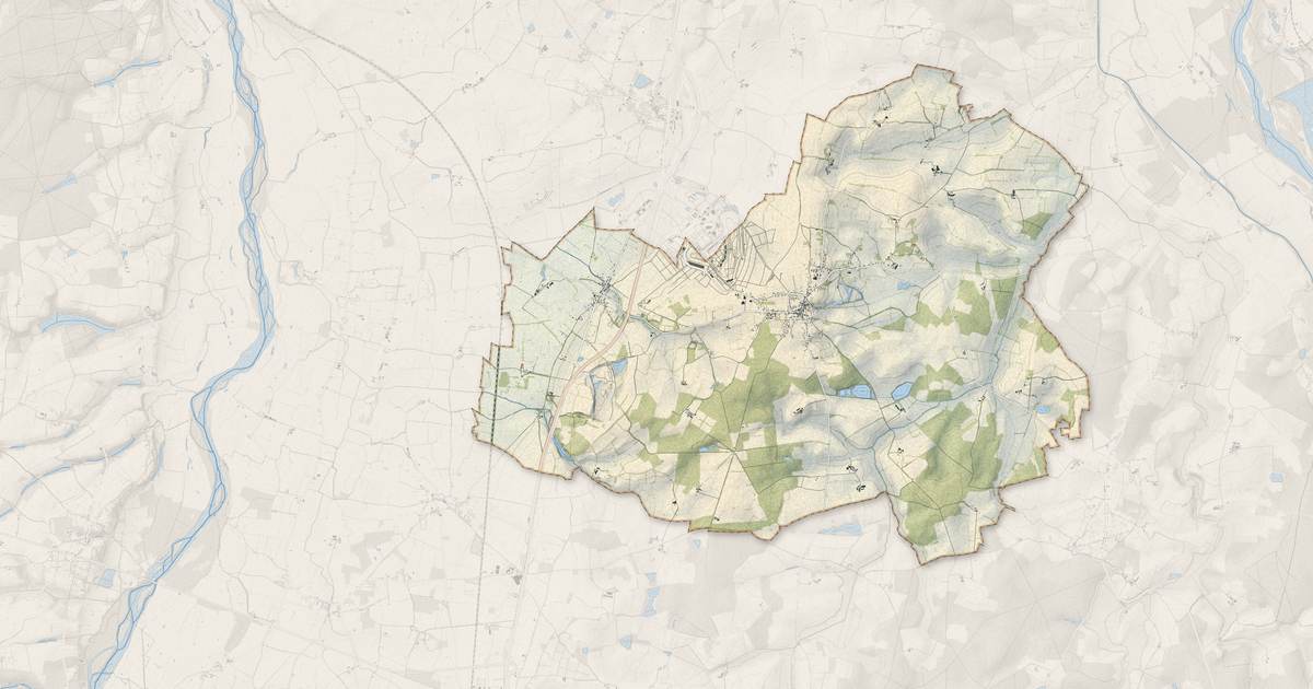 Portrait cartographique de Saint-Parize-le-Châtel : relief, eau, forêts, bâti et voies, calculés à partir des données de l'IGN